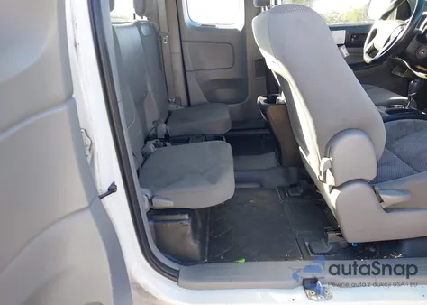 2013 Toyota Tacoma from USA, damaged, VIN 5TFTX4CN1DX033738